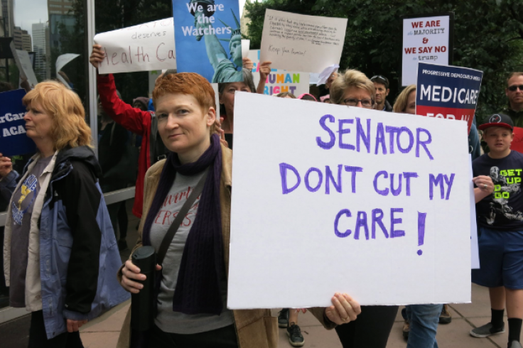 NASW, other Advocates Rally in Senators’ offices to Protect Health Care