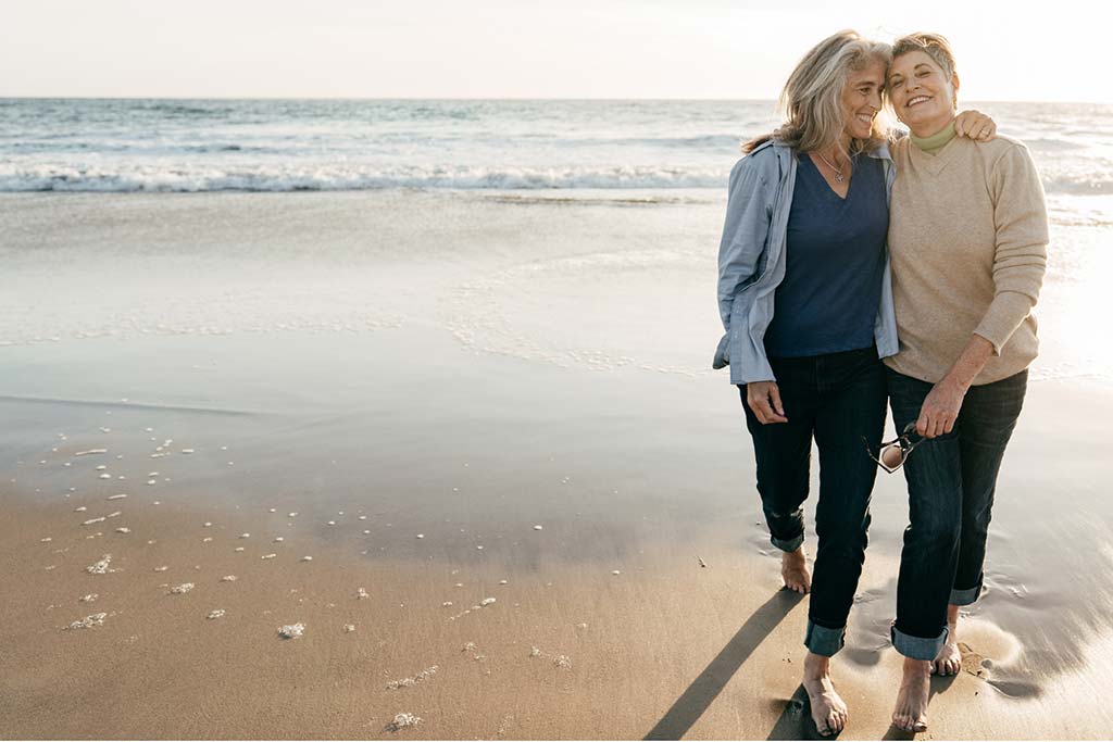 lesbian couple on the beach